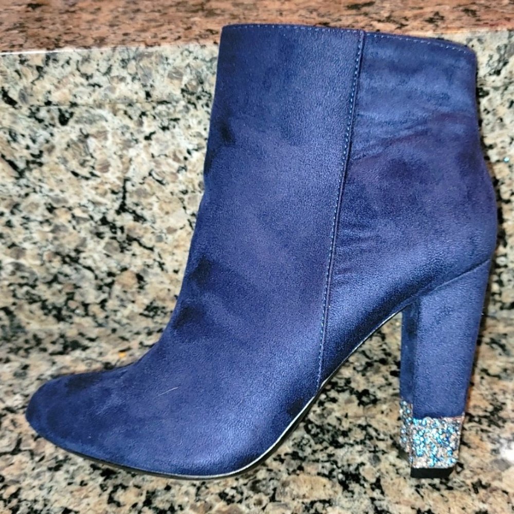 XOXO Royal Blue boots with decorative heel, size 7.5